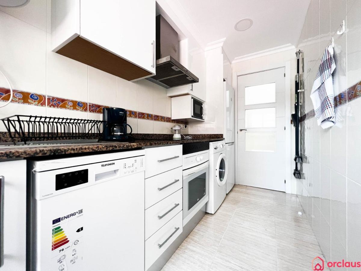Modern Apartment In Front Of The Mediterranean Oropesa del Mar Esterno foto