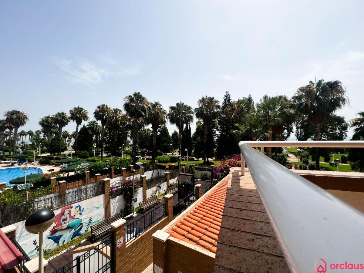 Modern Apartment In Front Of The Mediterranean Oropesa del Mar Esterno foto
