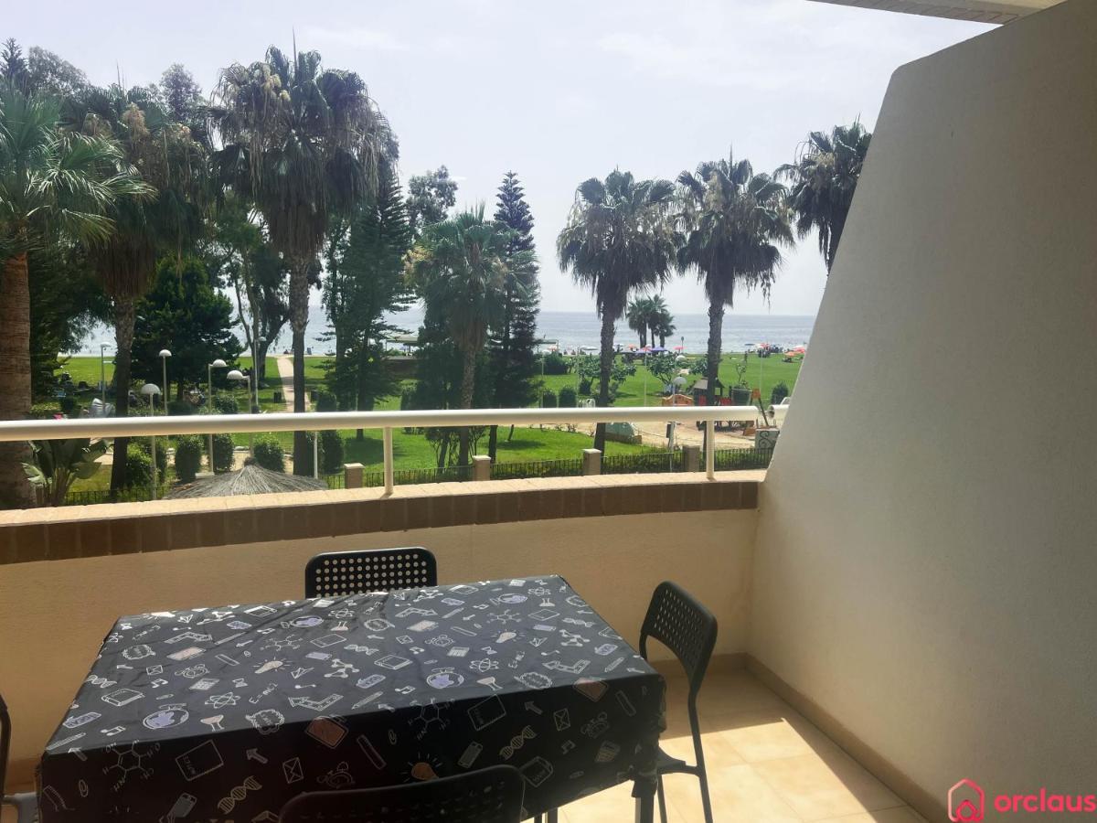 Modern Apartment In Front Of The Mediterranean Oropesa del Mar Esterno foto
